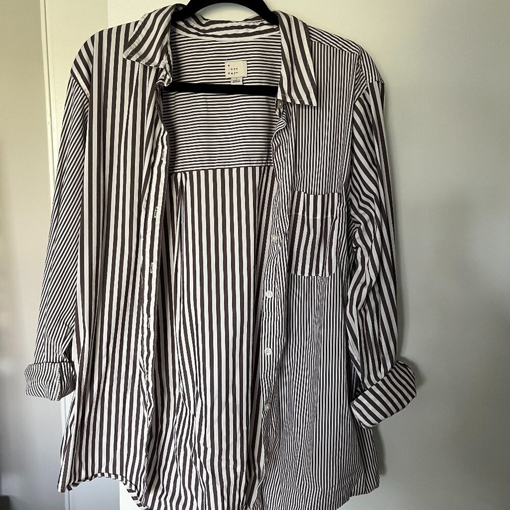 A New Day Striped Brown and White Button Down Shirt Size Large